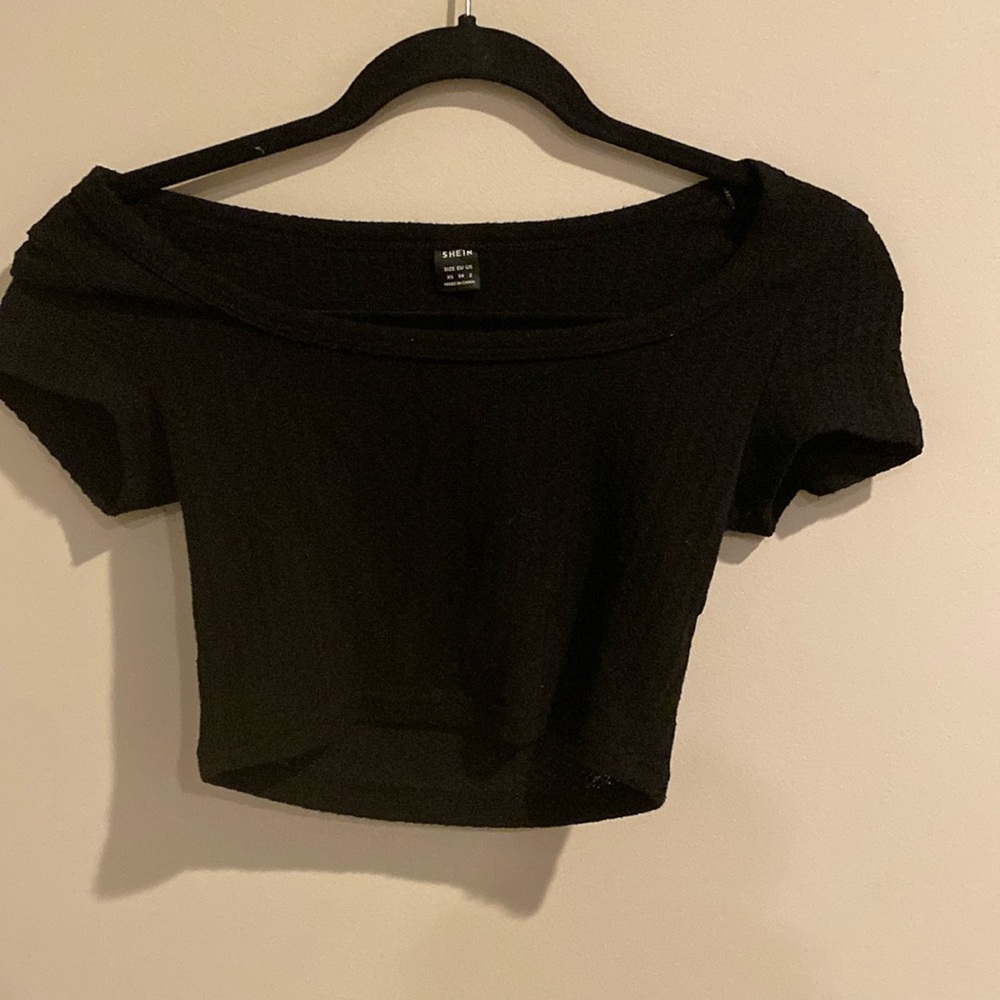 SHEIN Crop Top